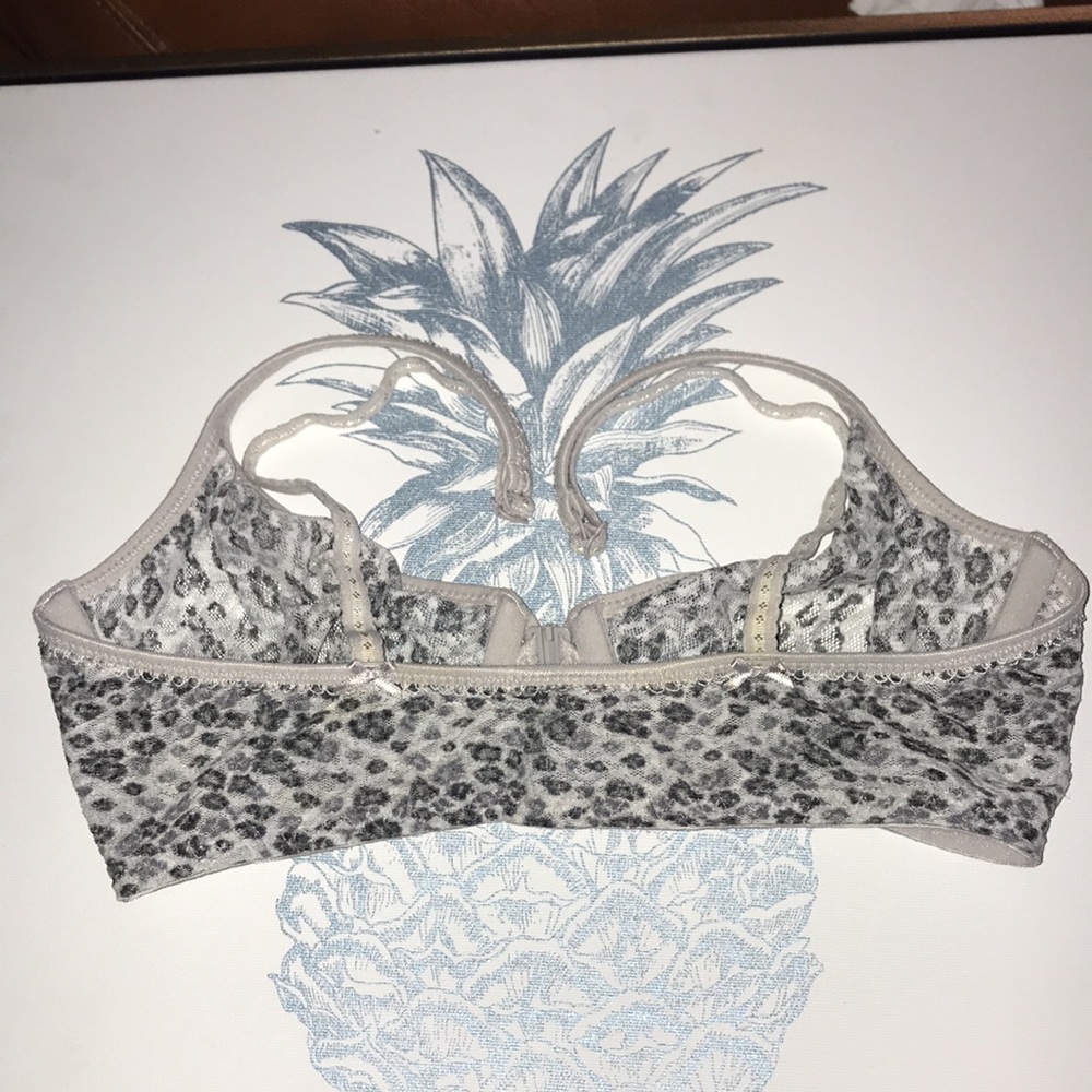 Victoria Secret bra - Picture 2 of 4